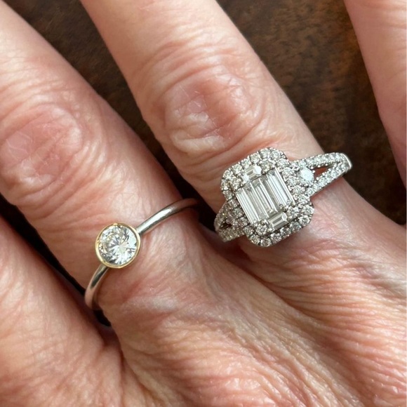 Gorgeous Emerald Cut Natural Diamond Ring size 5.5, 14K white gold, 1.22 carats - Picture 2 of 10